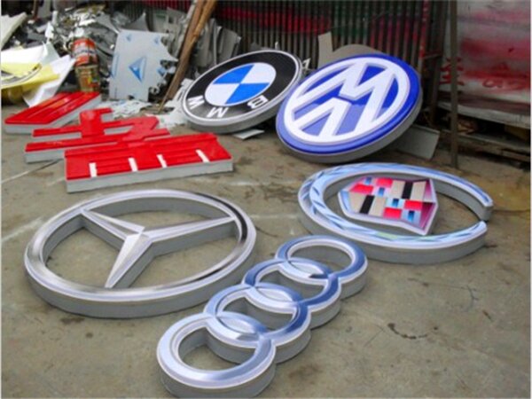 吸塑灯箱发光字